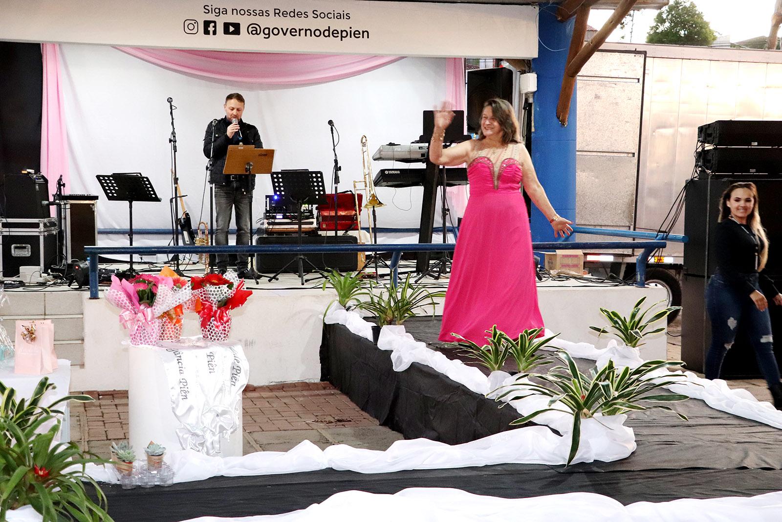 Concurso Miss Melhor Idade foi realizado com sucesso em Piên 