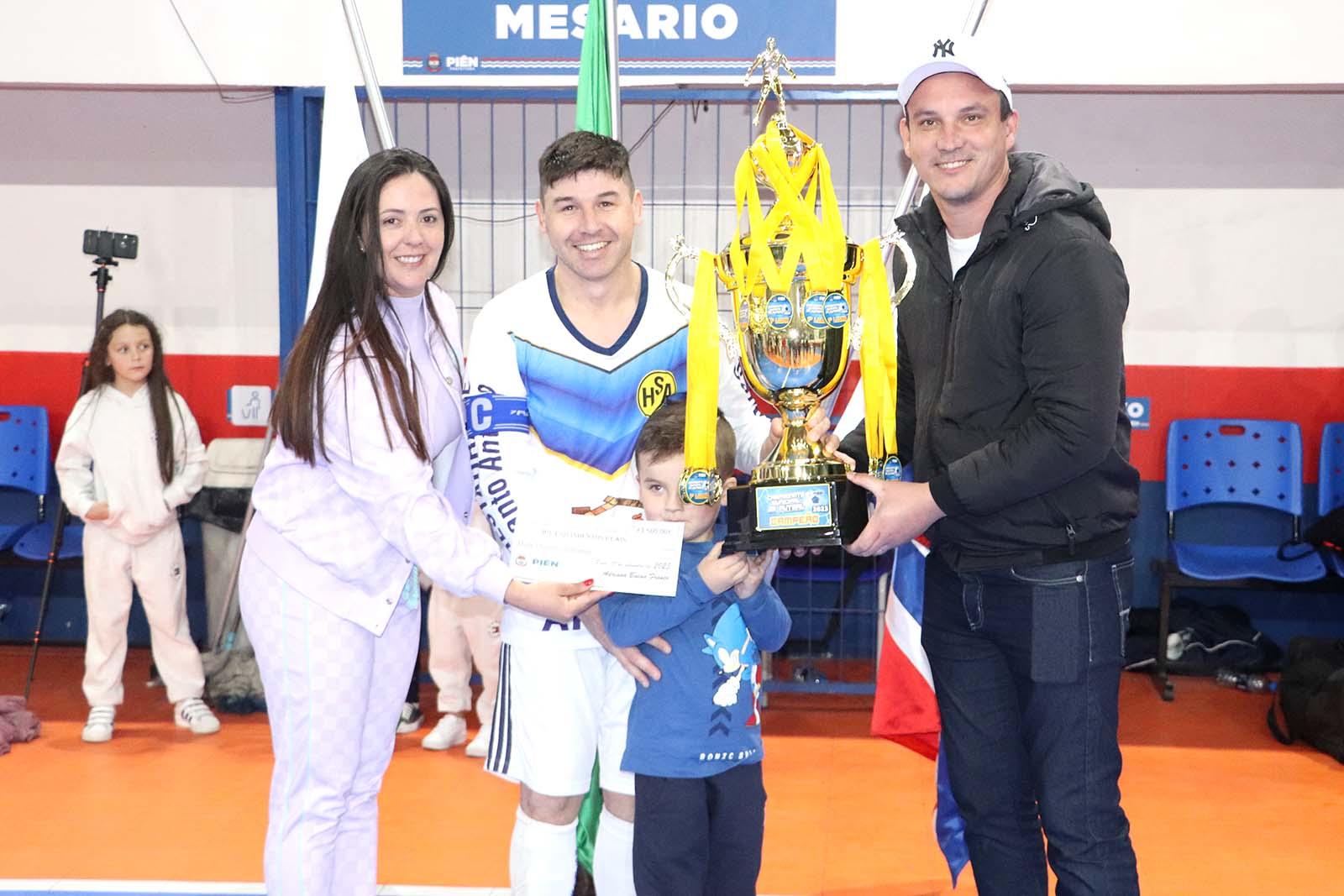 Hotel Santo Antônio vence nos pênaltis o municipal de Futsal