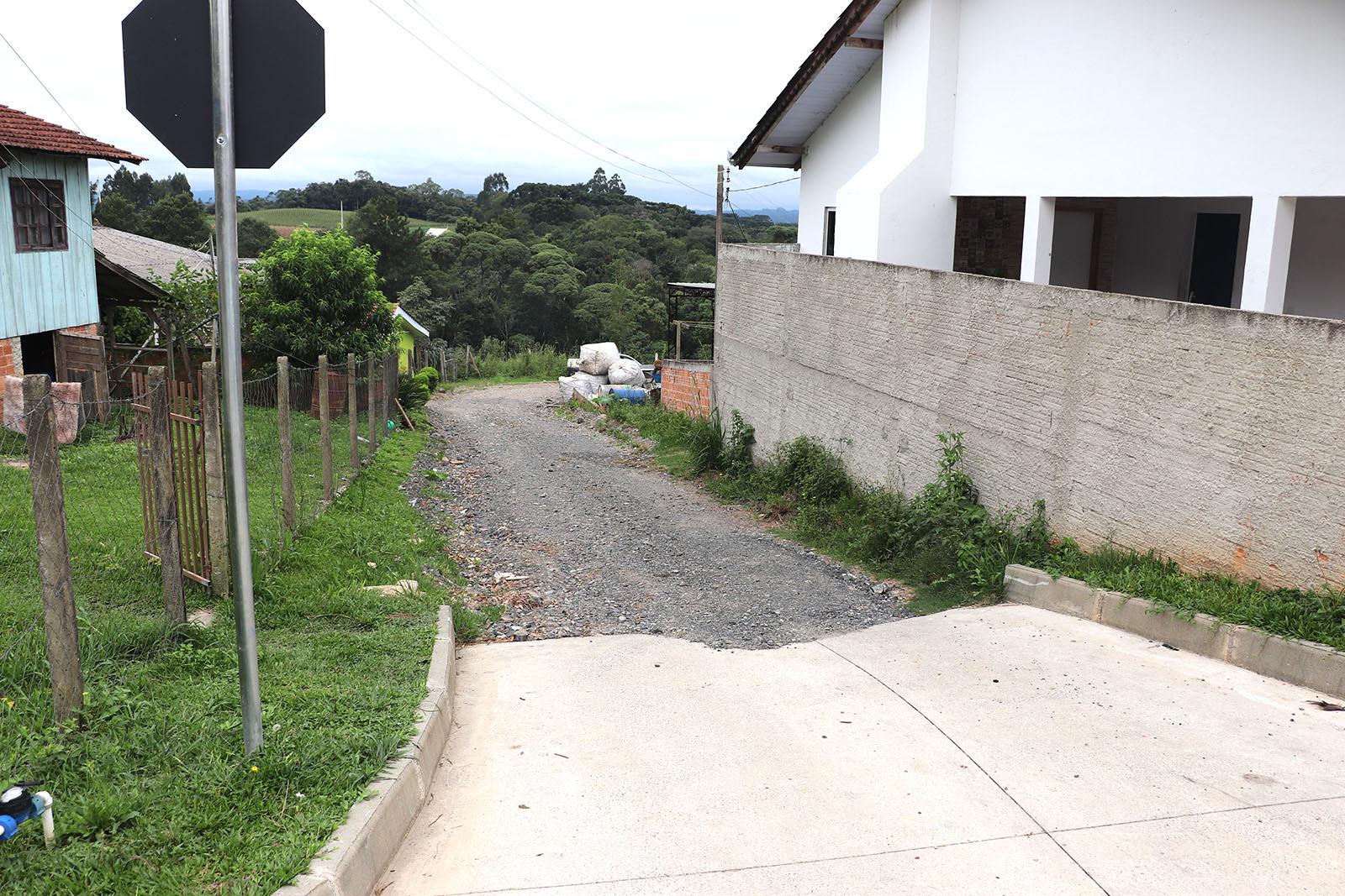 Mais três ruas receberão pavimentação em concreto