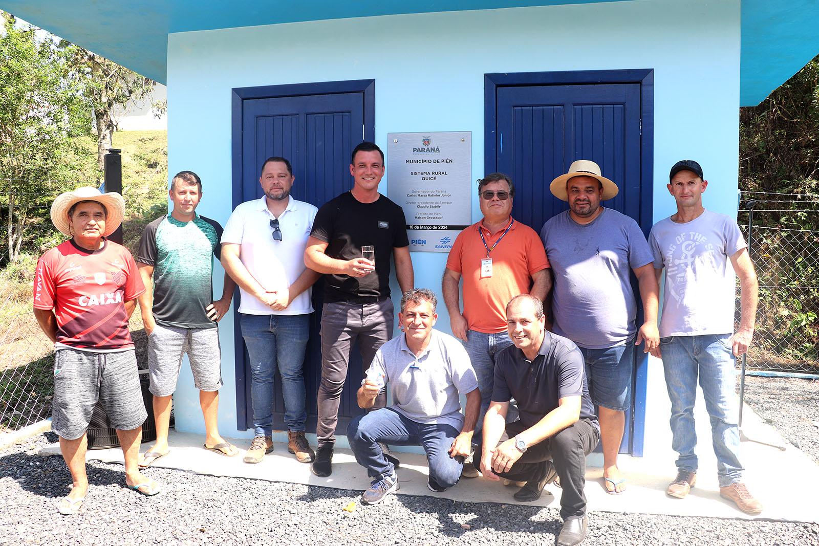 Piên inaugura sistemas de água e anuncia pavimentações