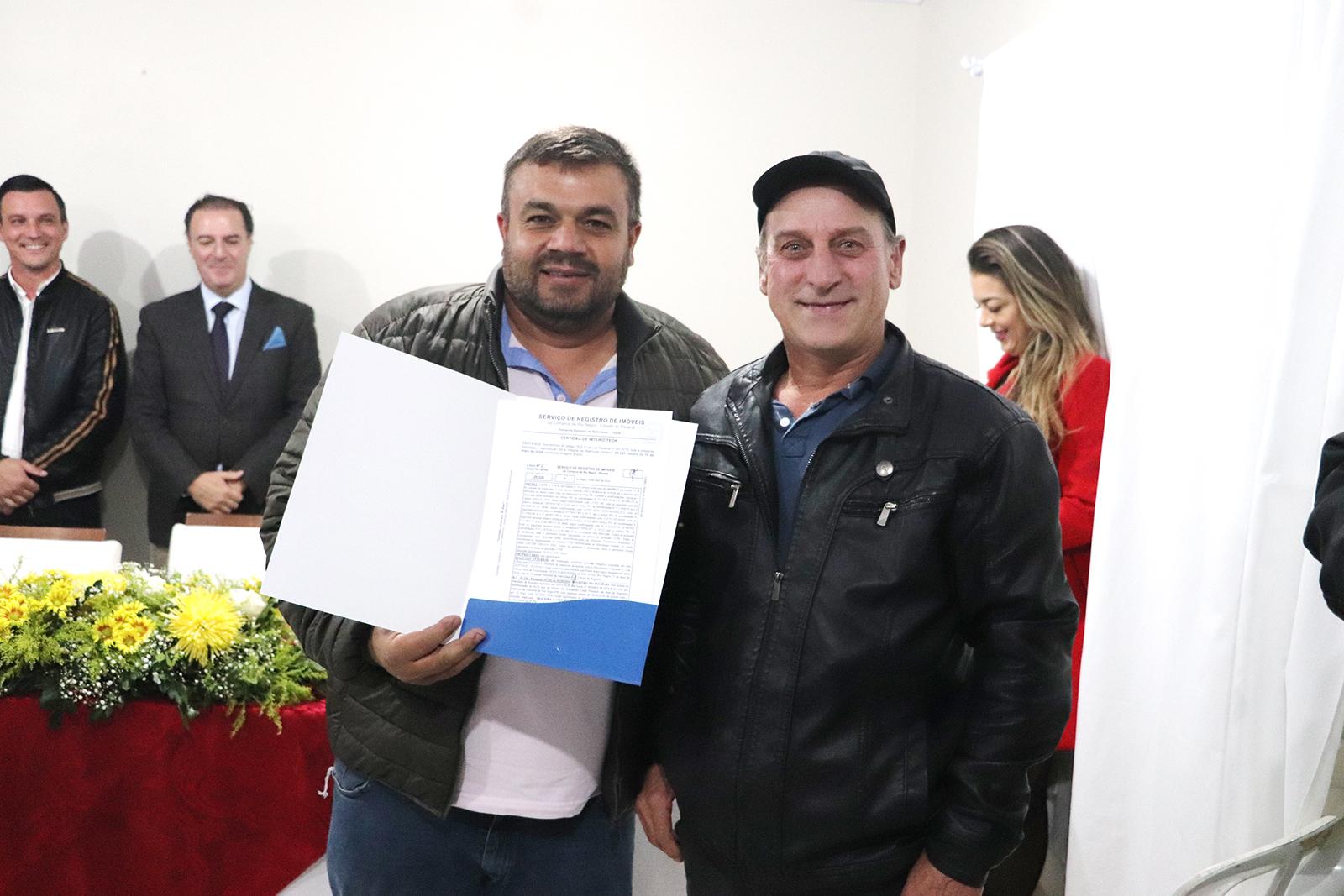 Piên recebe as primeiras matrículas da regularização fundiária