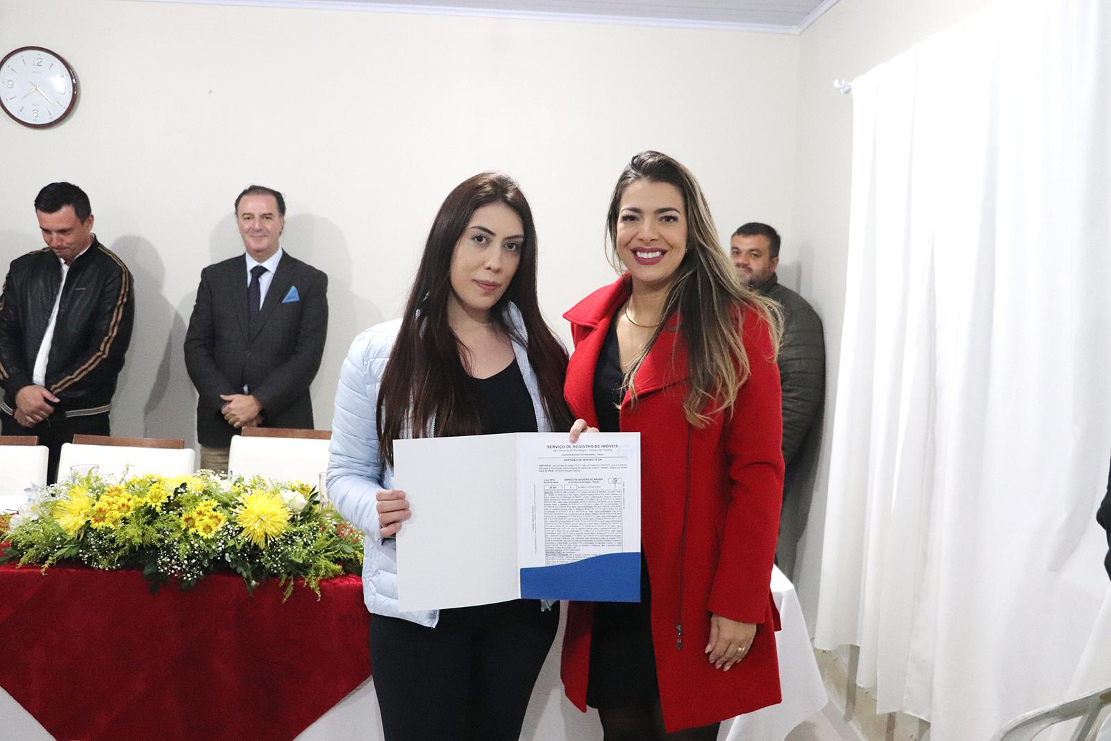 Piên recebe as primeiras matrículas da regularização fundiária