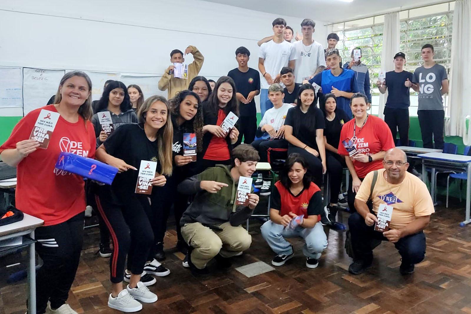 Saúde promove ações para marcar campanha mundial de luta contra a Aids