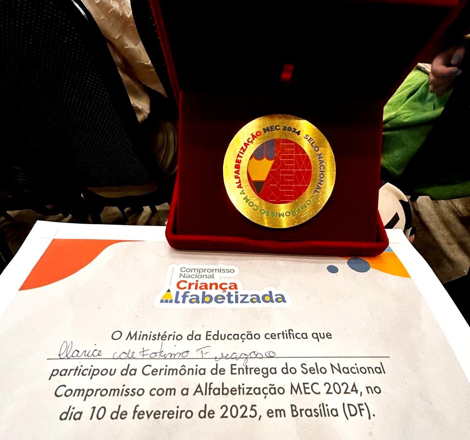 Piên recebe selo Ouro da Alfabetização