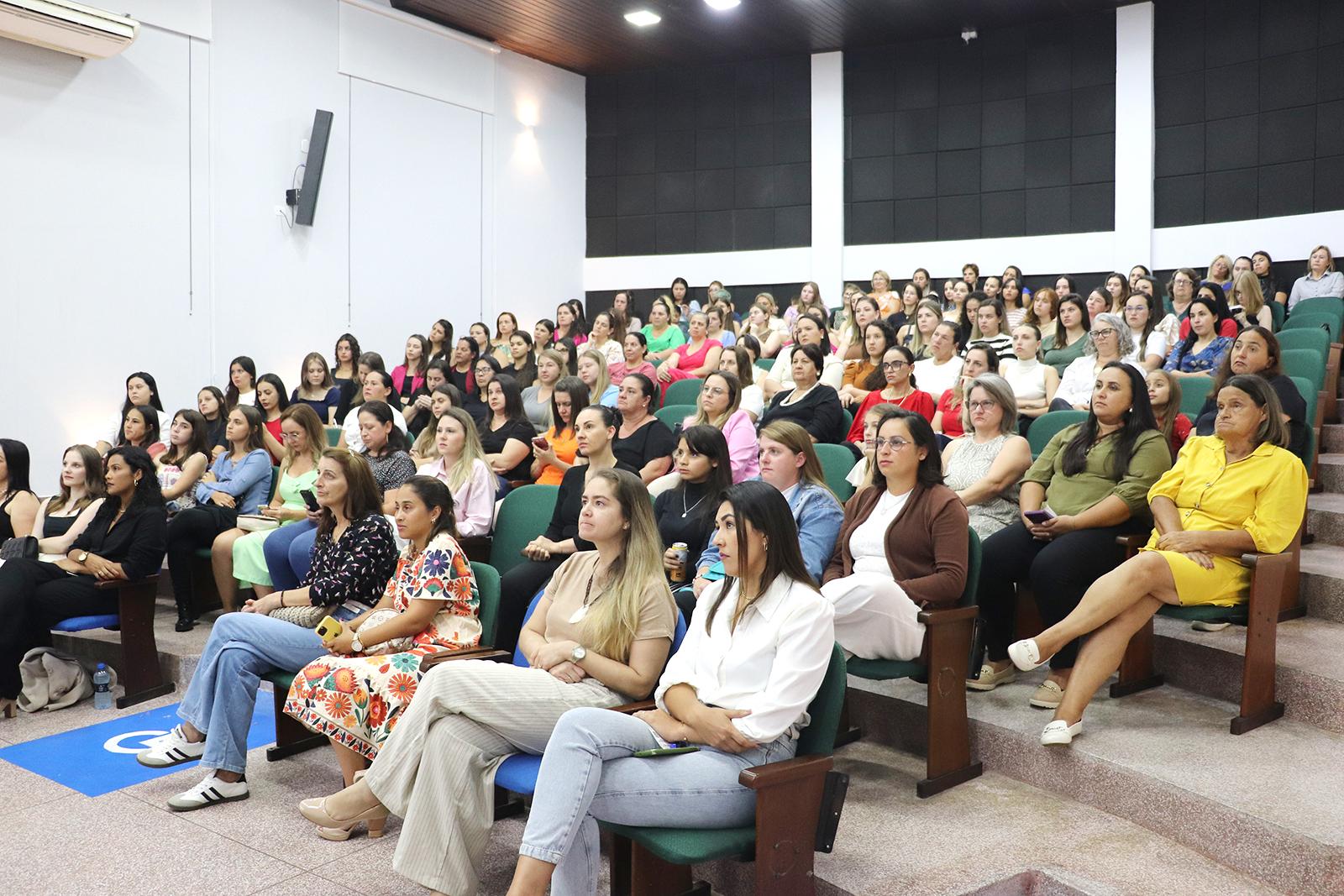 Prefeitura de Piên promove palestra para incentivar mulheres empreendedoras