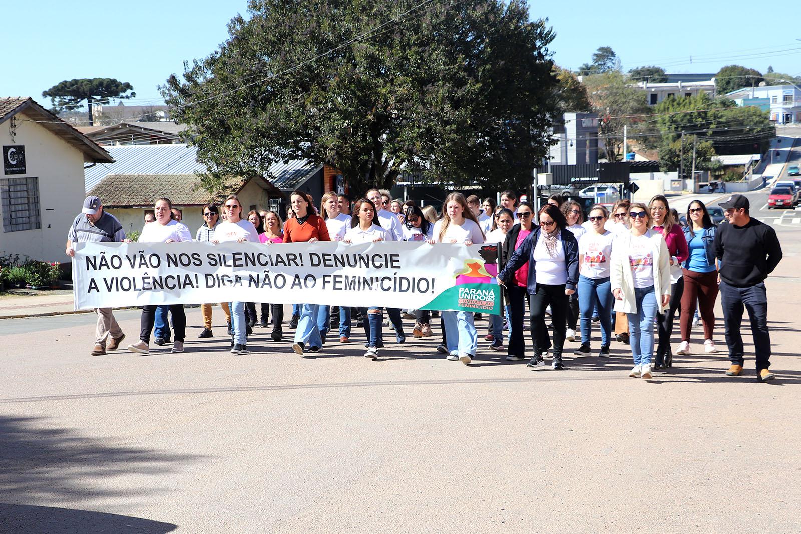 Piên realiza Caminhada do Meio Dia em combate ao feminicídio