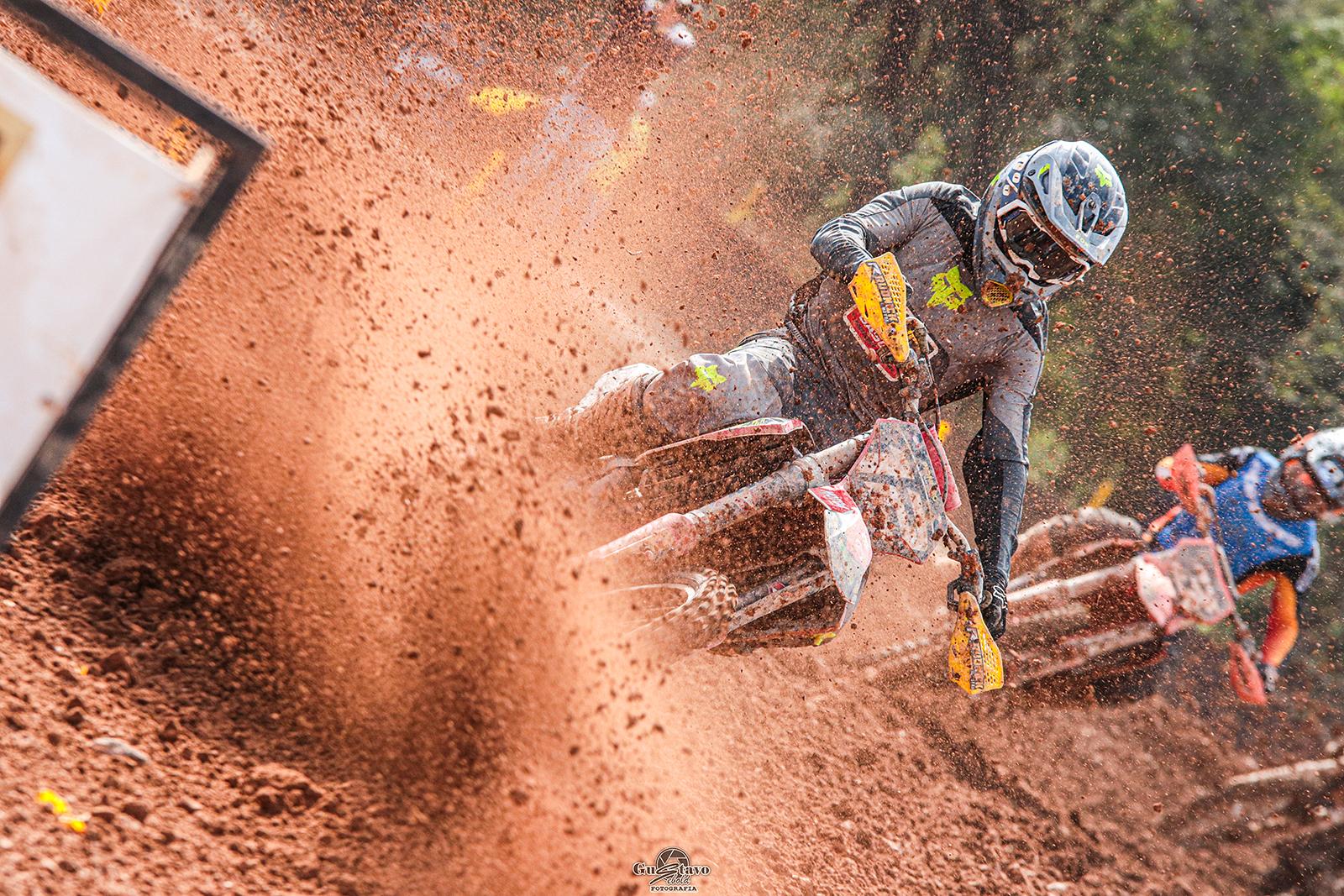 Piên sedia Campeonato Brasileiro e Paranaense de Velocross com apoio da Prefeitura