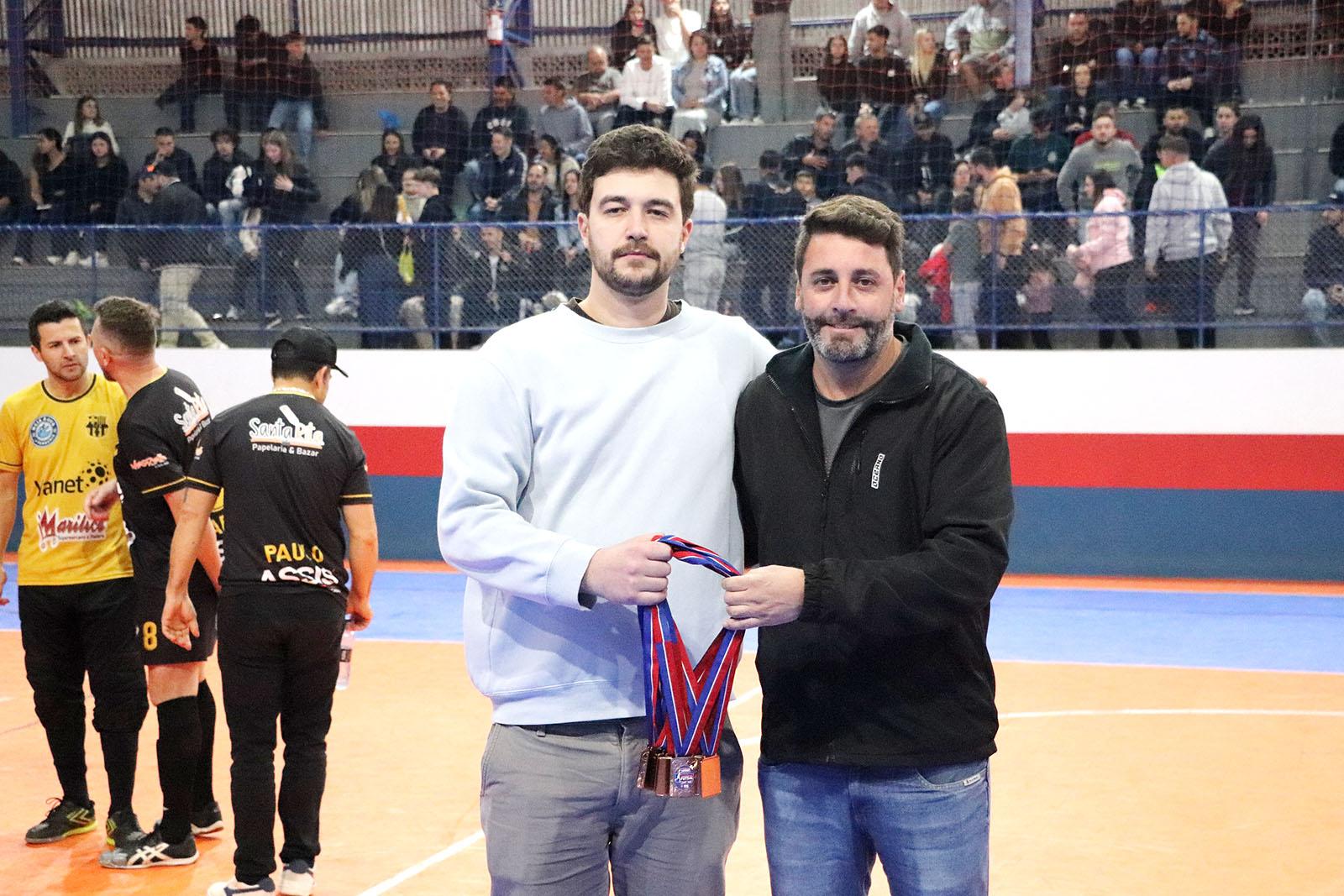 Barcelona/UG é campeão do Campeonato Municipal de Futsal de Piên