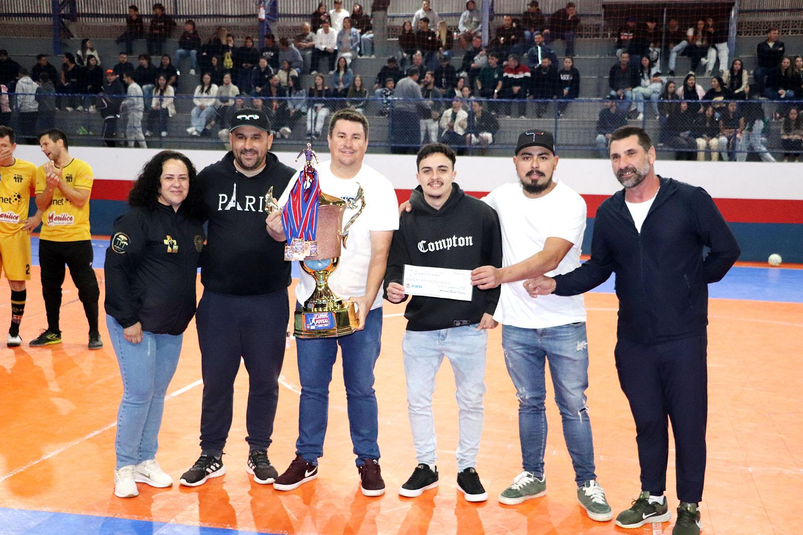 Barcelona/UG é campeão do Campeonato Municipal de Futsal de Piên