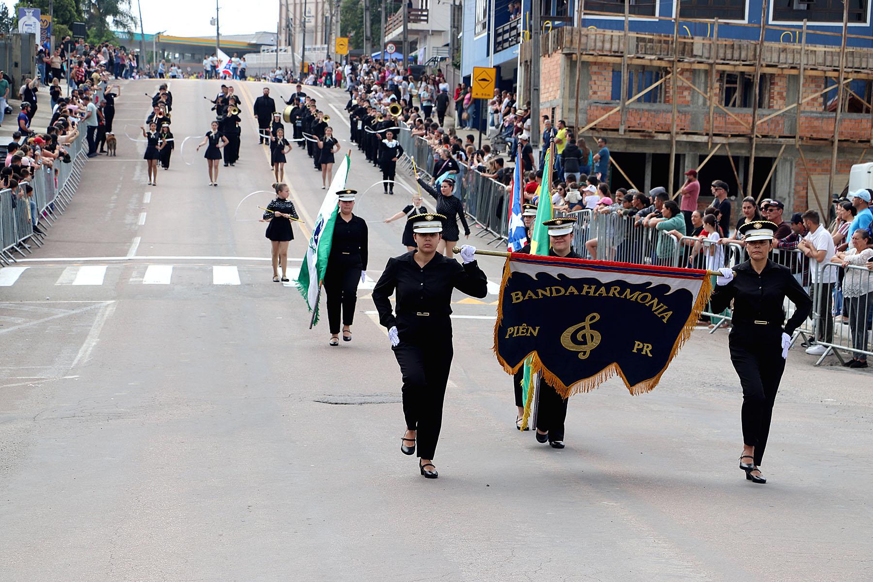 Piên celebra 64 anos com grande festa e programação que segue durante todo o mês de novembro