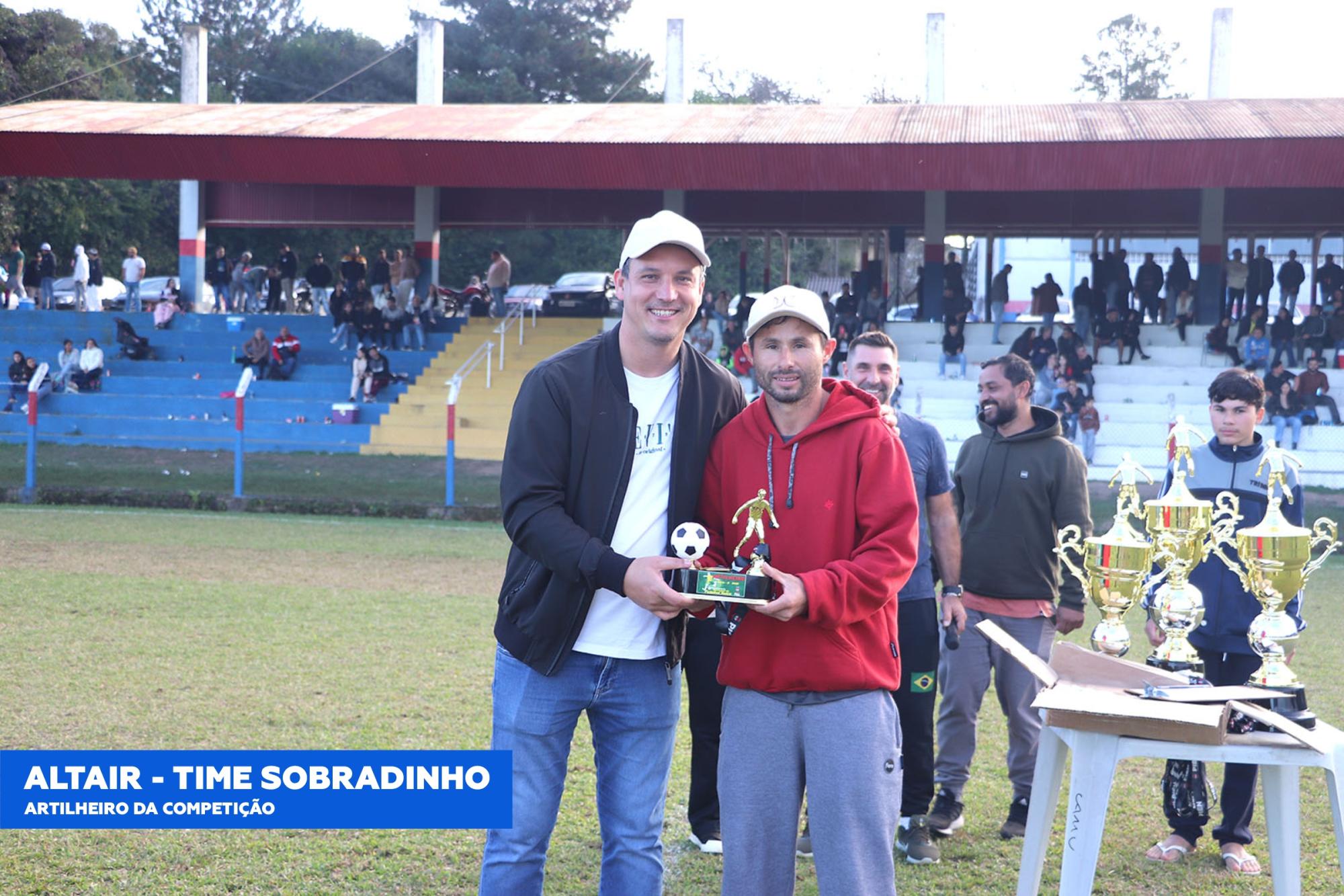 Os Cabrahma conquistam o título da Série B do Campeonato Municipal de Futebol Suíço de Piên Os Cabrahma conquistam o título da Série B do Campeonato Municipal de Futebol Suíço de Piên