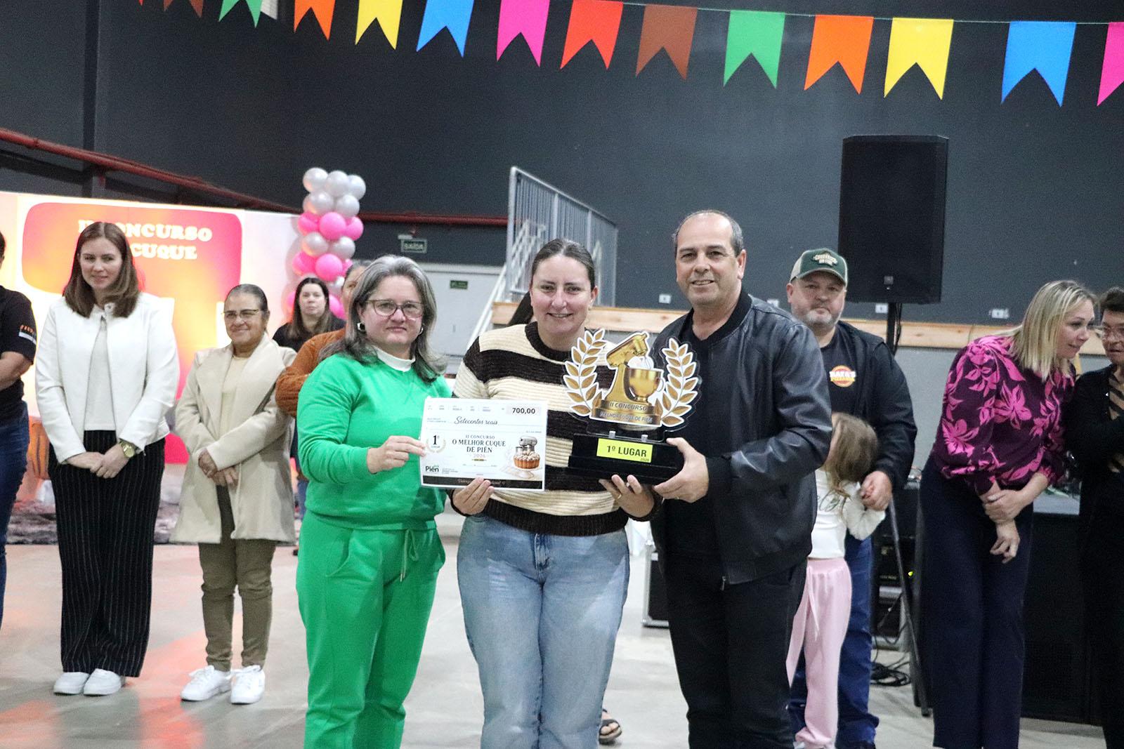 Eliane Aparecida Buba Sura vence o 2º Concurso de Cuques de Piên Eliane Aparecida Buba Sura vence o 2º Concurso de Cuques de Piên