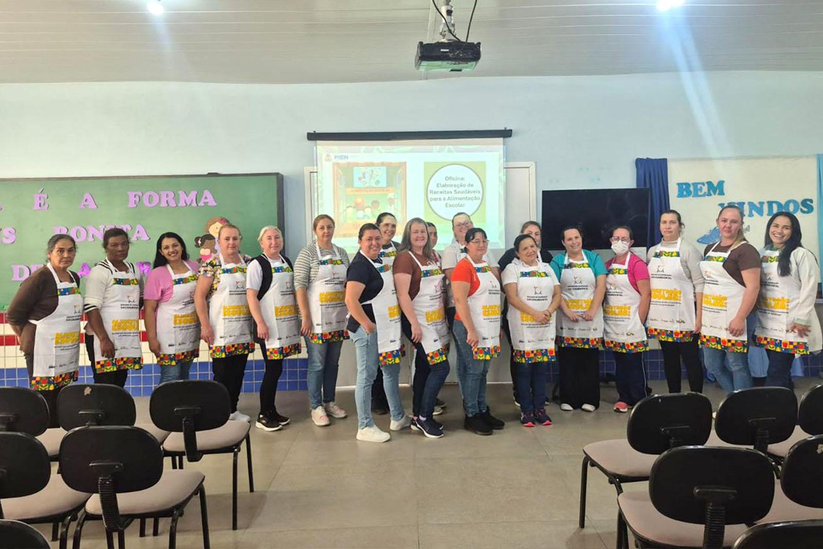 Prefeitura capacita 28 profissionais da alimentação escolar em julho 