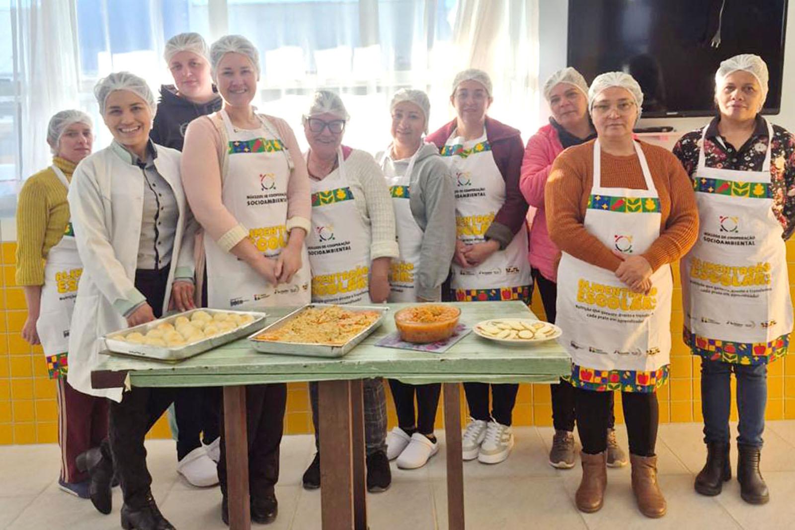 Prefeitura capacita 28 profissionais da alimentação escolar em julho 