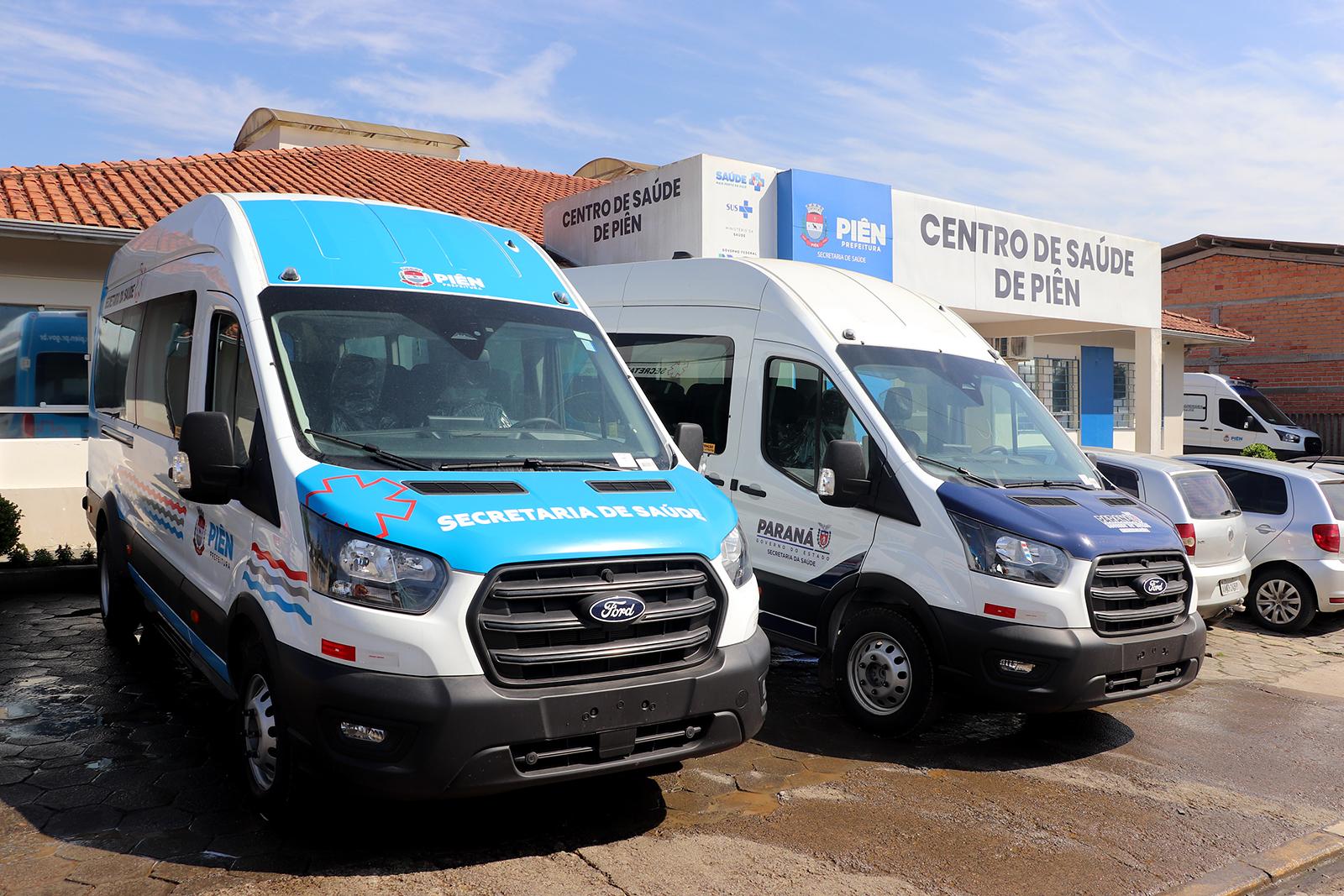 Secretaria de Saúde de Piên recebe duas novas vans para transporte de pacientes