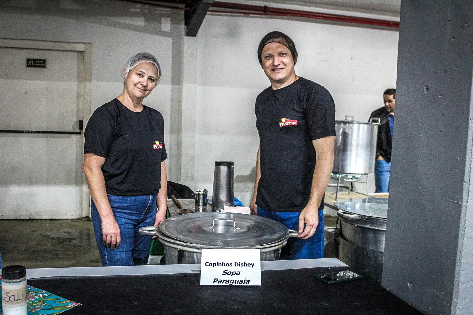 Sopa Solidária reúne comunidade e vende cerca de 800 cartões em Piên Sopa Solidária reúne comunidade e vende cerca de 800 cartões em Piên