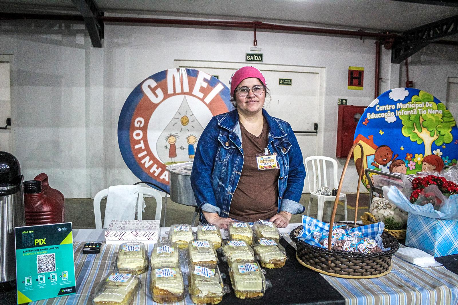 Sopa Solidária reúne comunidade e vende cerca de 800 cartões em Piên Sopa Solidária reúne comunidade e vende cerca de 800 cartões em Piên