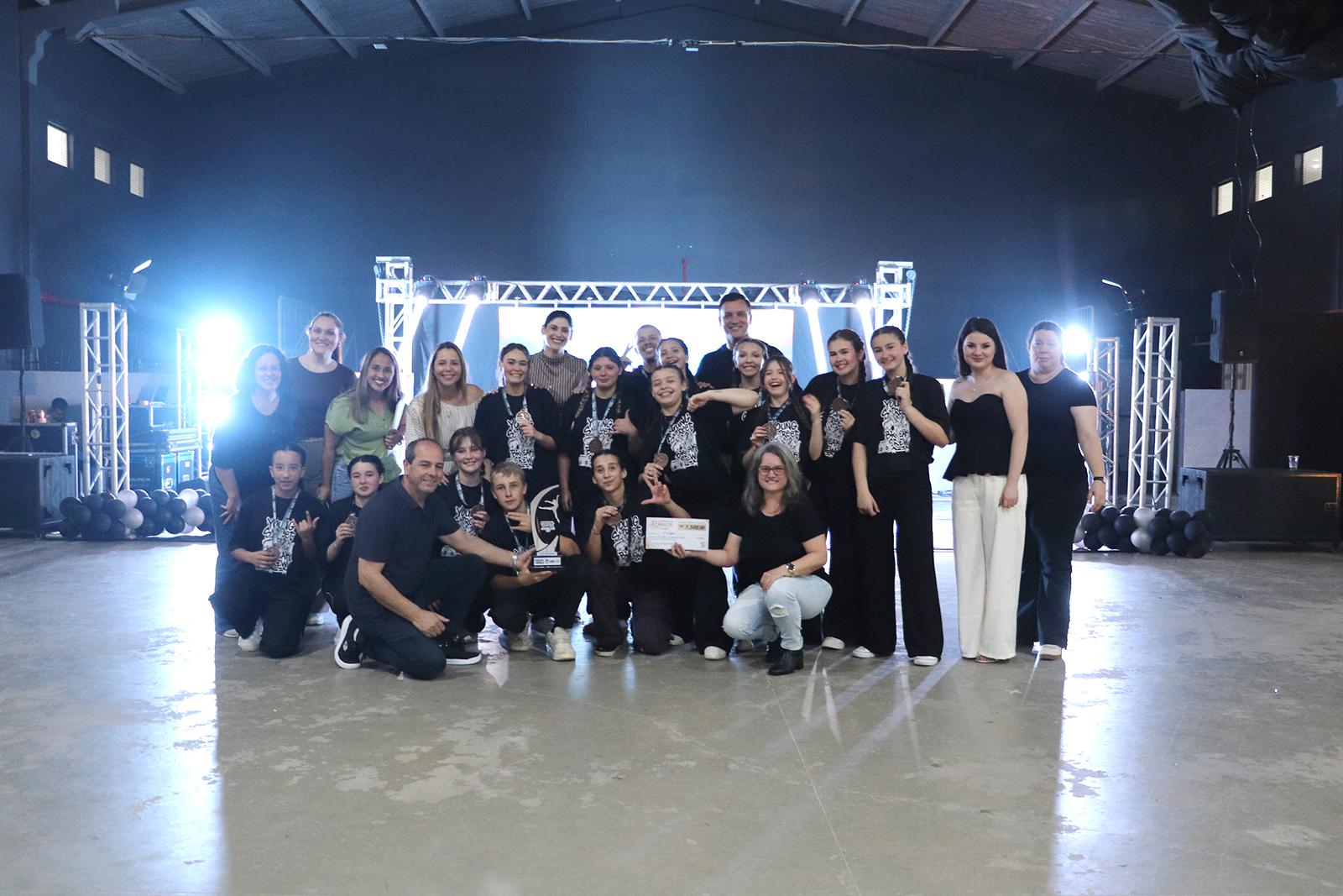 Estudantes se destacam na final do Festival de Dança