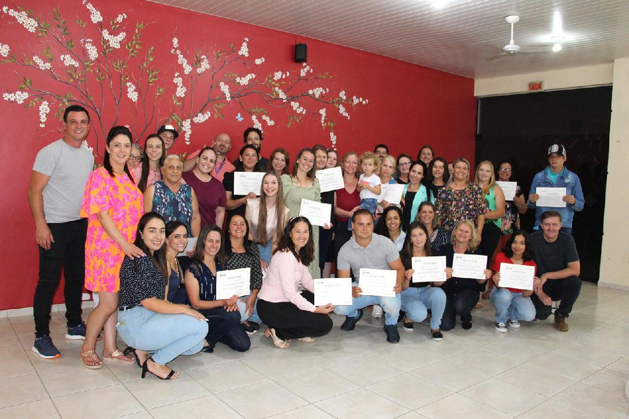 40 pessoas concluem o curso de panificação em Piên 