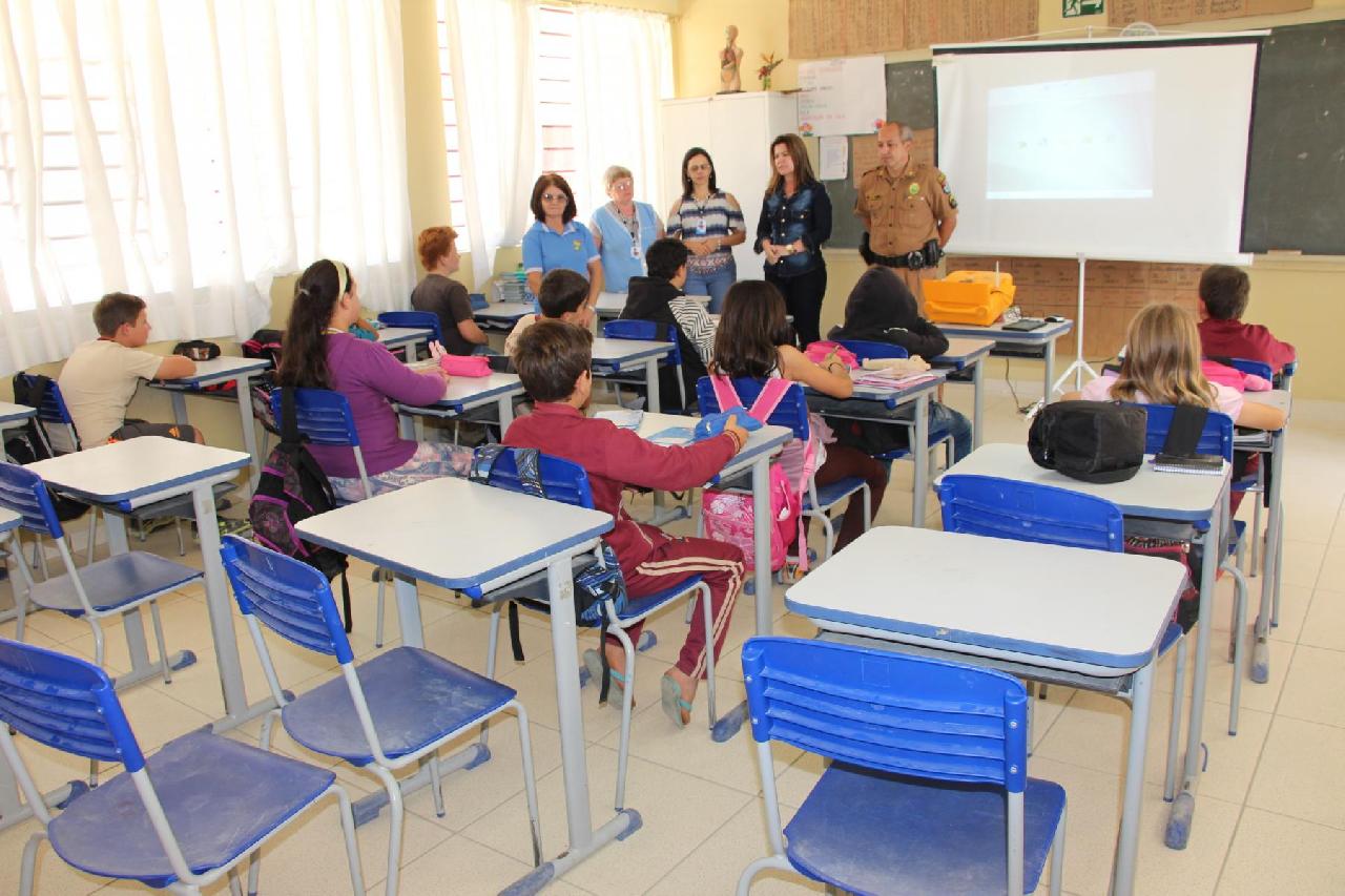 Agora, alunos pienenses participam do Proerd