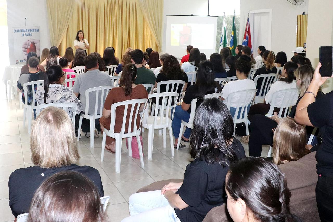 Agosto Dourado reúne famílias em momento de orientação e incentivo à amamentação