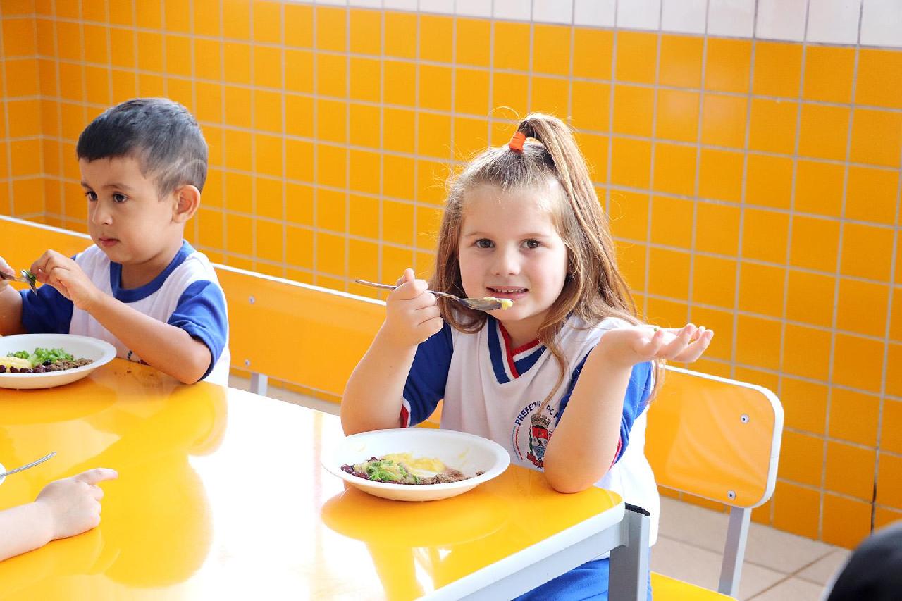 Alimentação escolar de Piên alia qualidade nutricional e fortalecimento da agricultura familiar
