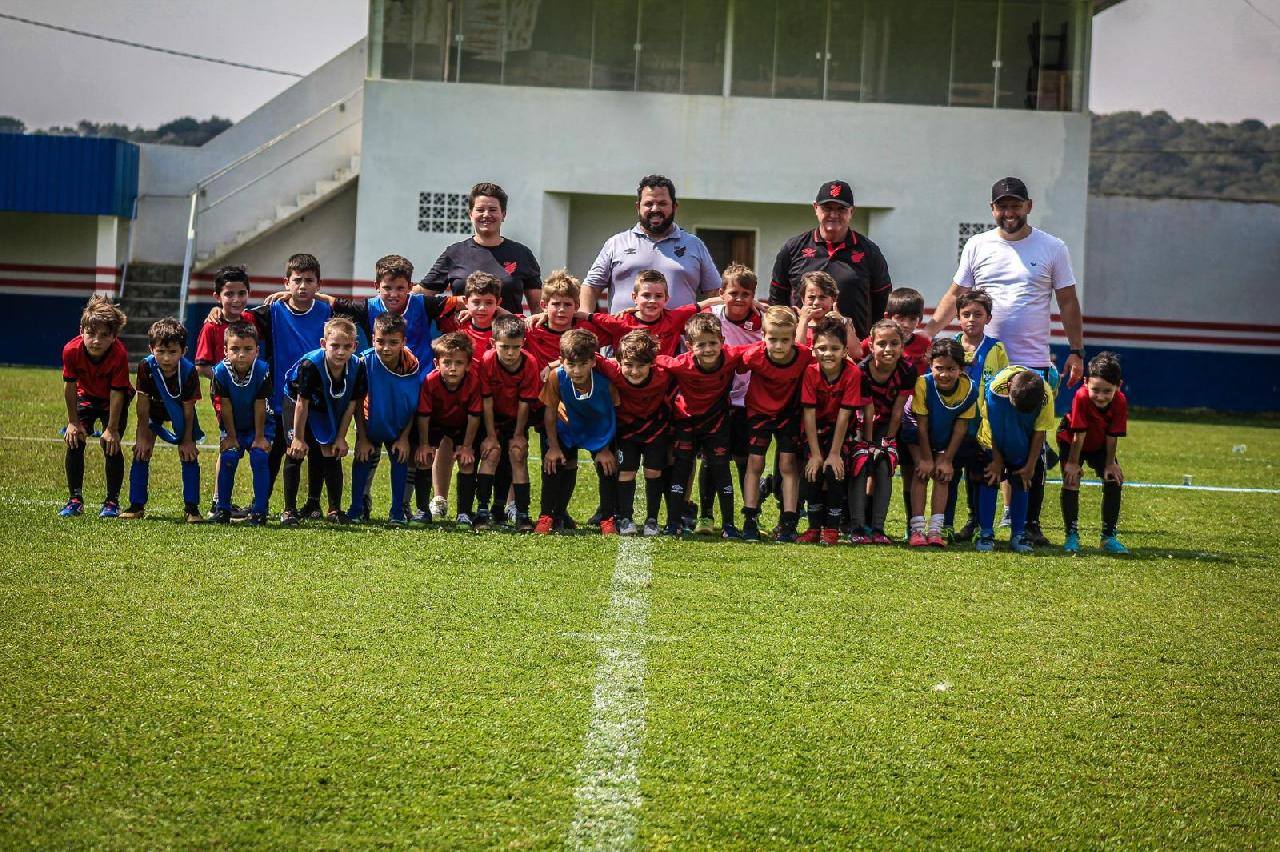 Atletas avançam para avaliação no Athletico Paranaense