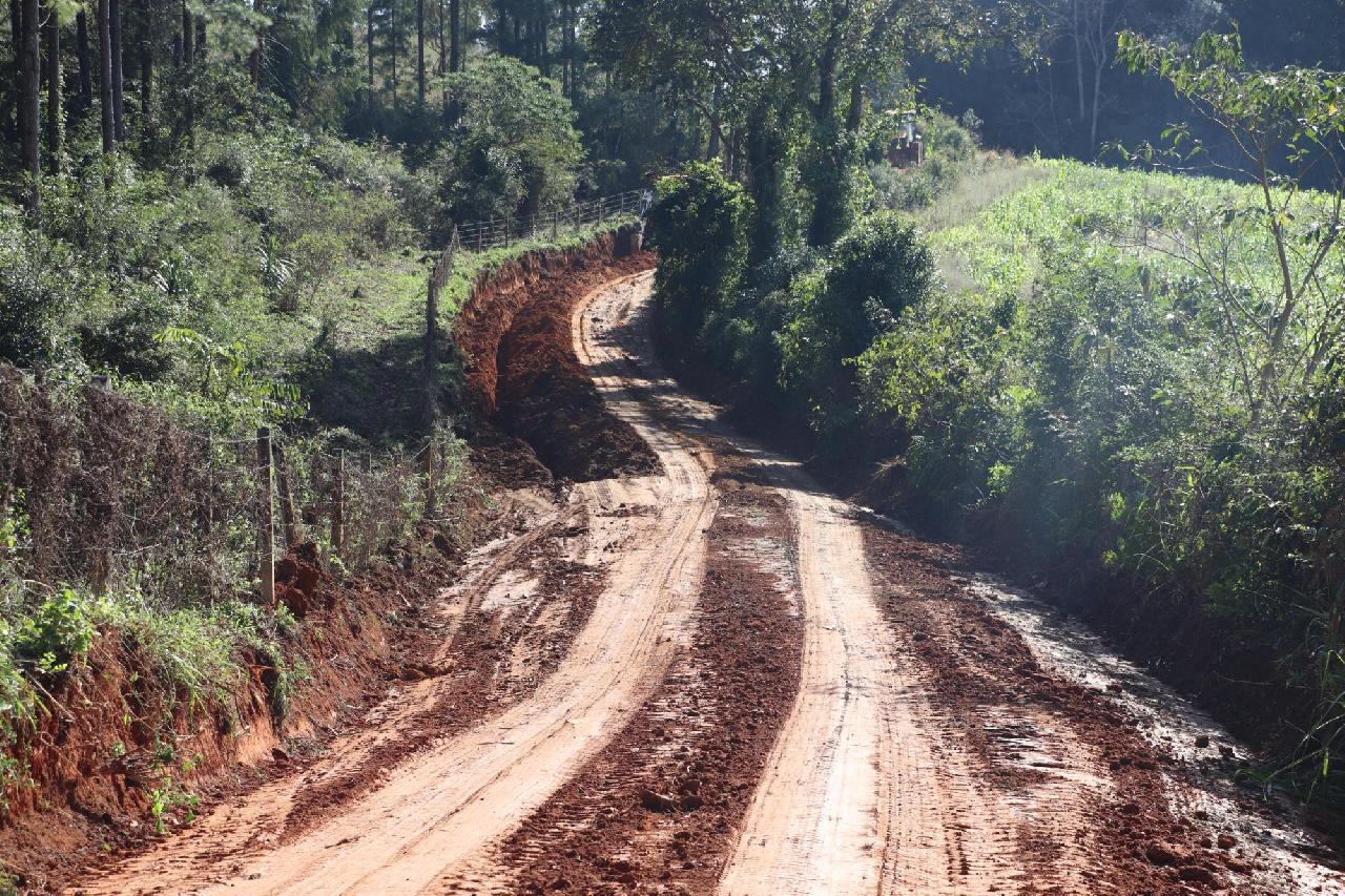 Comunidade do Paranazinho recebe novo sistema de abastecimento de água e melhorias na estrada