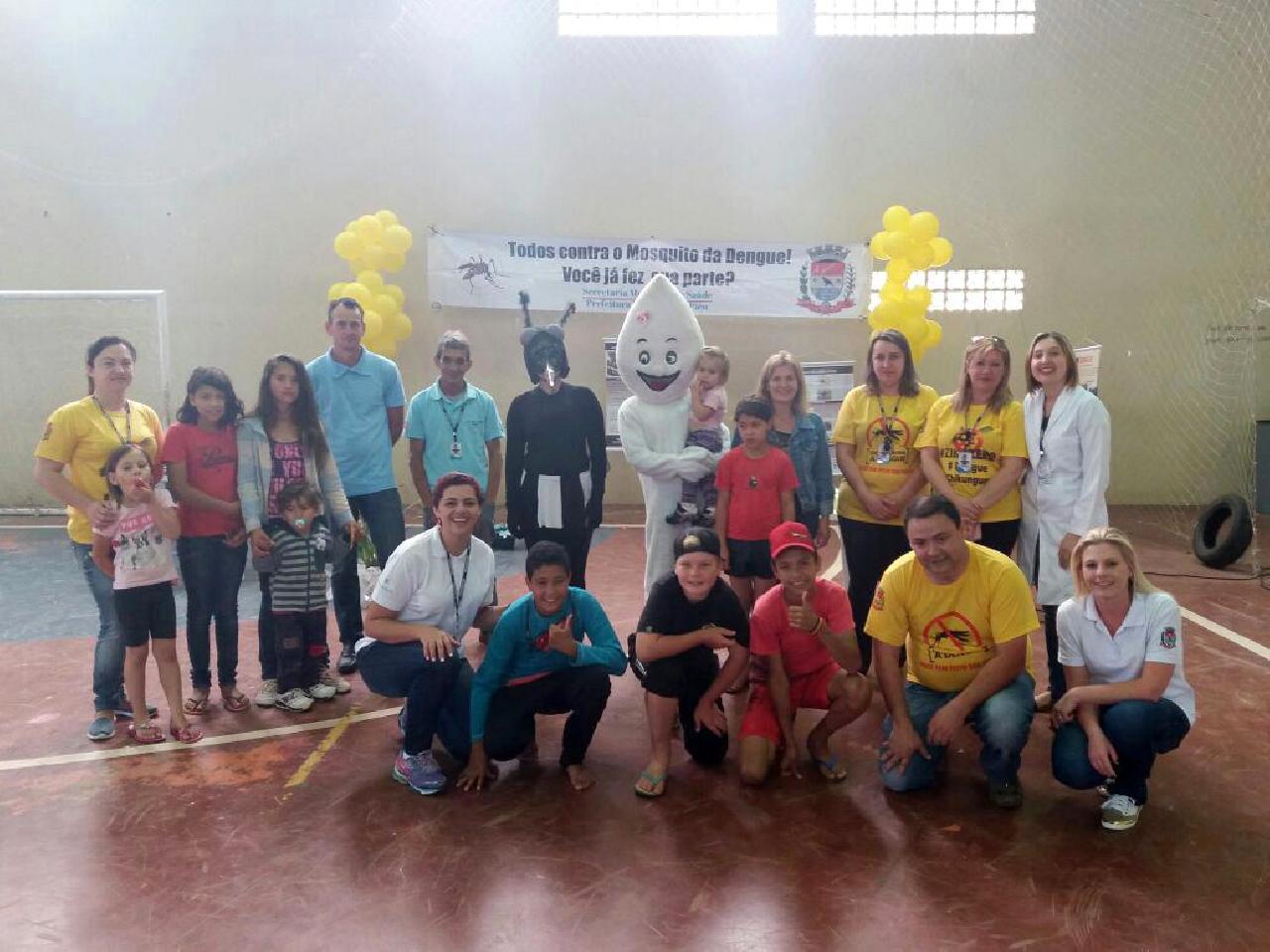 Comunidade participa de Dia D de Combate à Dengue