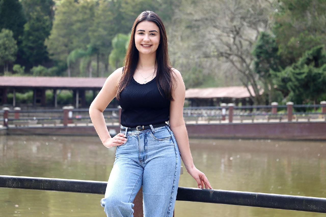 Conheça as candidatas a Rainha de Piên: Fátima Leonarda Ossovski