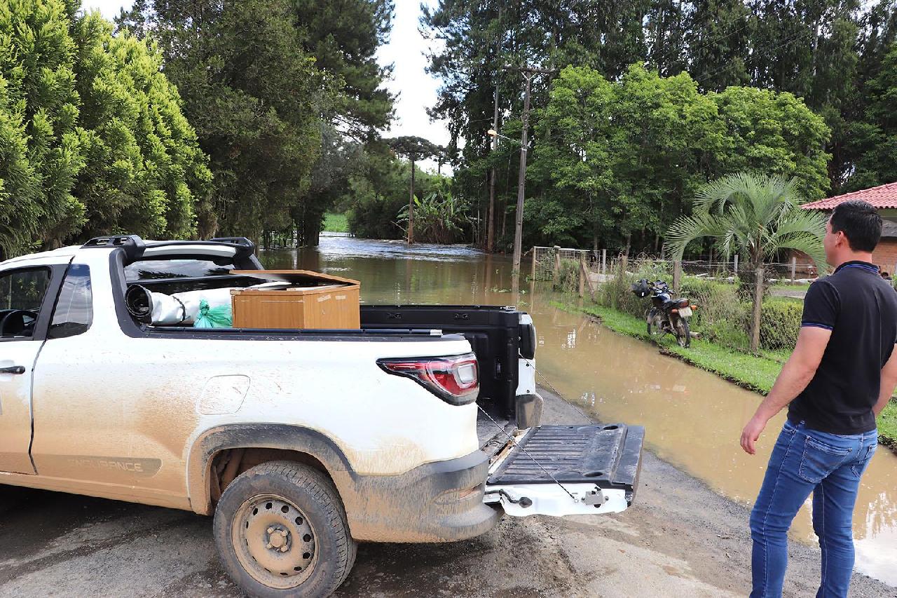 Defesa Civil monitora pontos atingidos pelas fortes chuvas em Piên 
