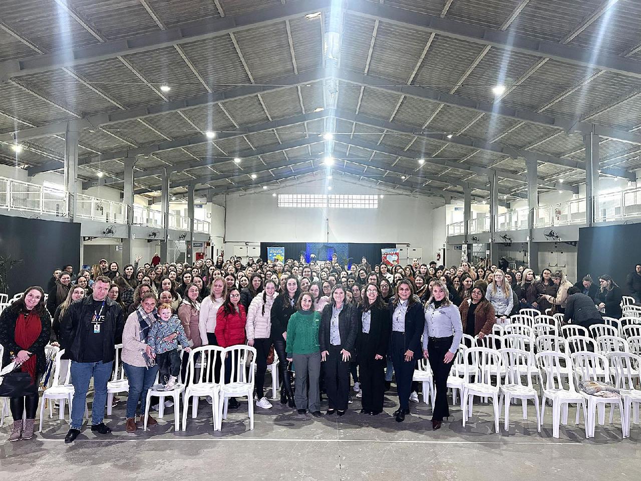 Educação de Piên promove Formação Continuada para mais de 200 profissionais da rede municipal