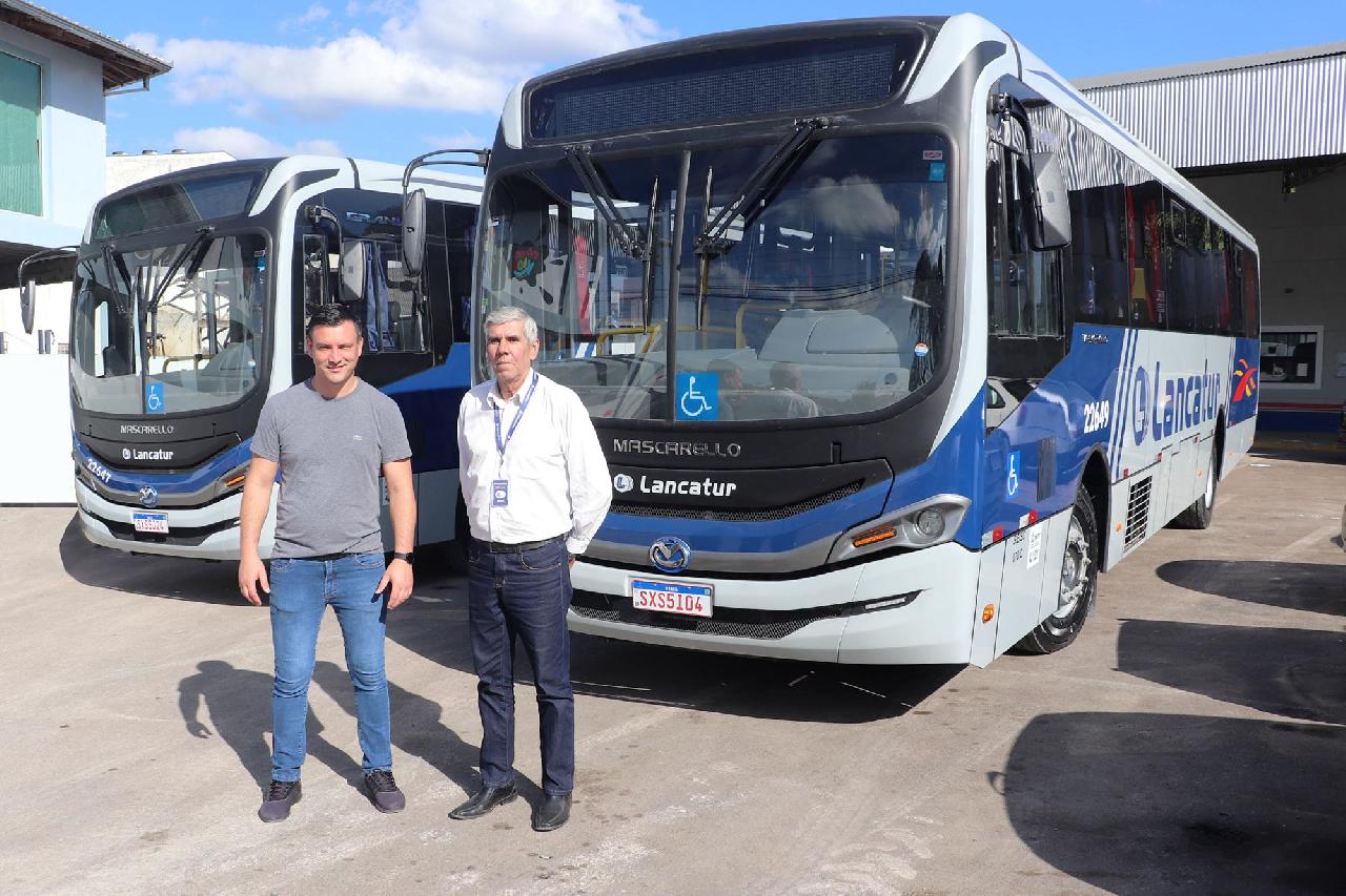 Empresa destina mais dois ônibus para atender o município