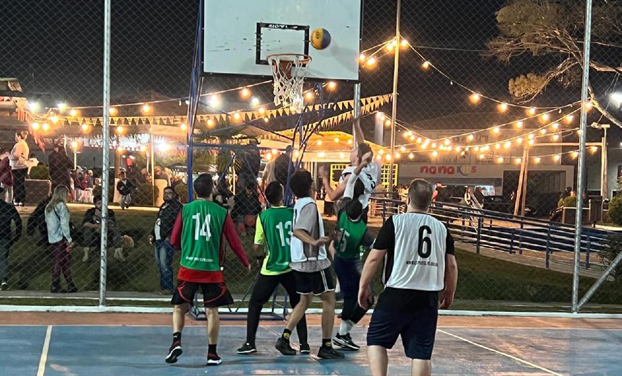 Festival de Basquete movimenta a Feira da Lua