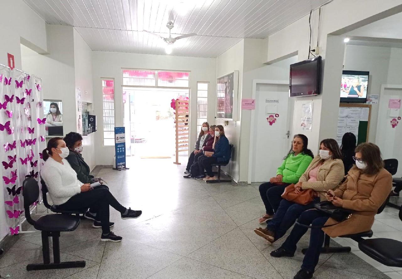 Mais de 160 mulheres foram atendidas em uma ação do Outubro Rosa 