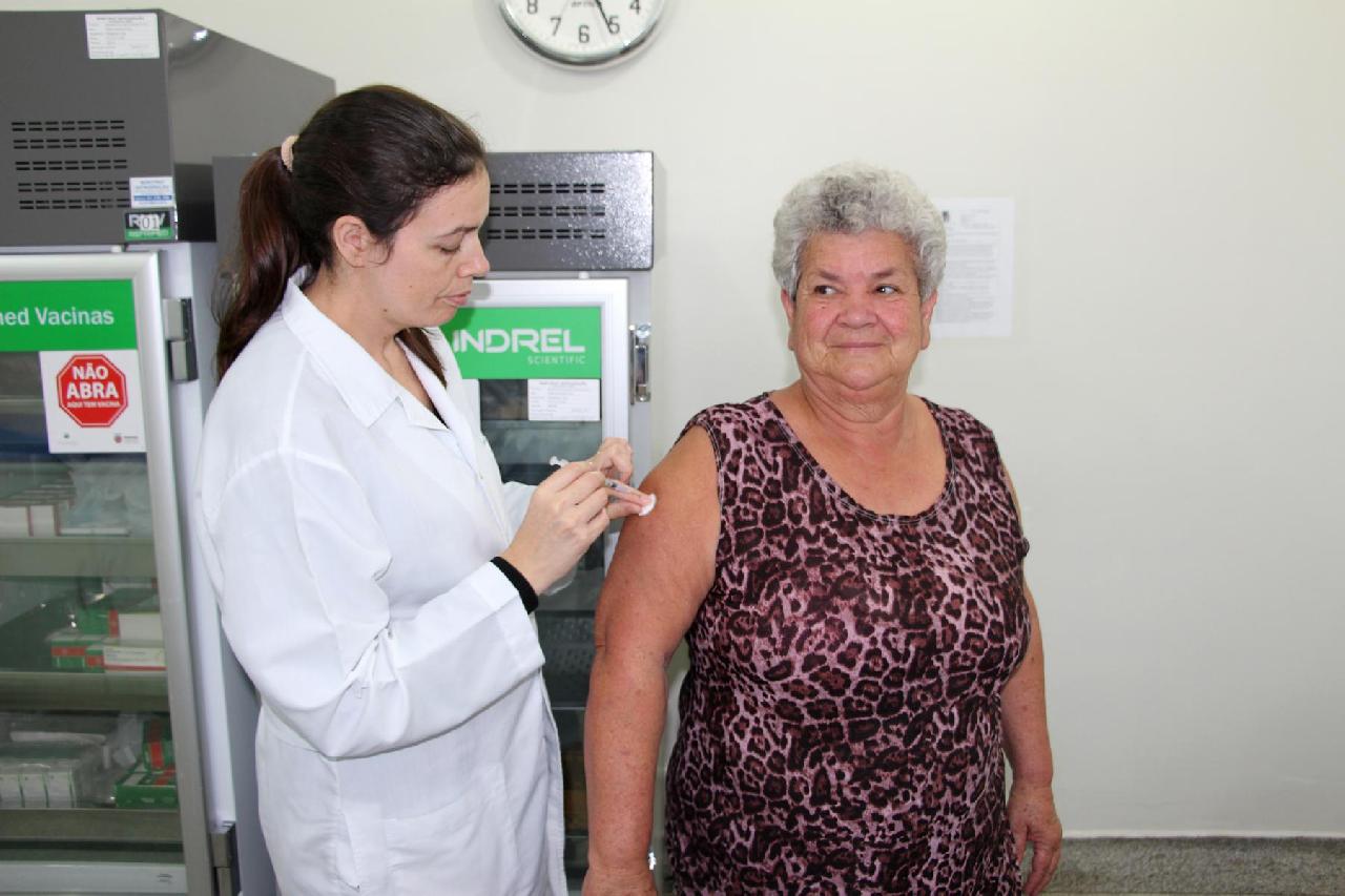 Mais de 340 pienenses são imunizados no Dia D de vacinação contra a gripe