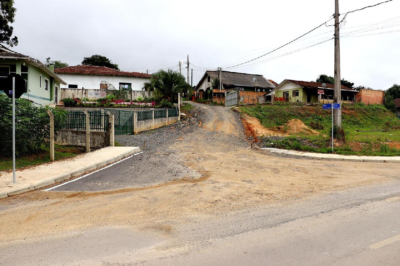 Mais três ruas receberão pavimentação em concreto