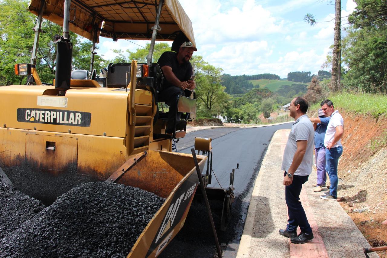 Mais um trecho da Campina dos Maia começa a ser pavimentado 