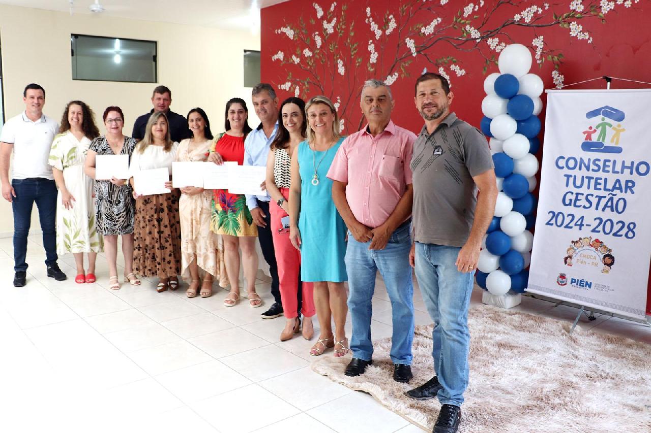 Novos conselheiros tutelares são empossados para gestão 2024-2028