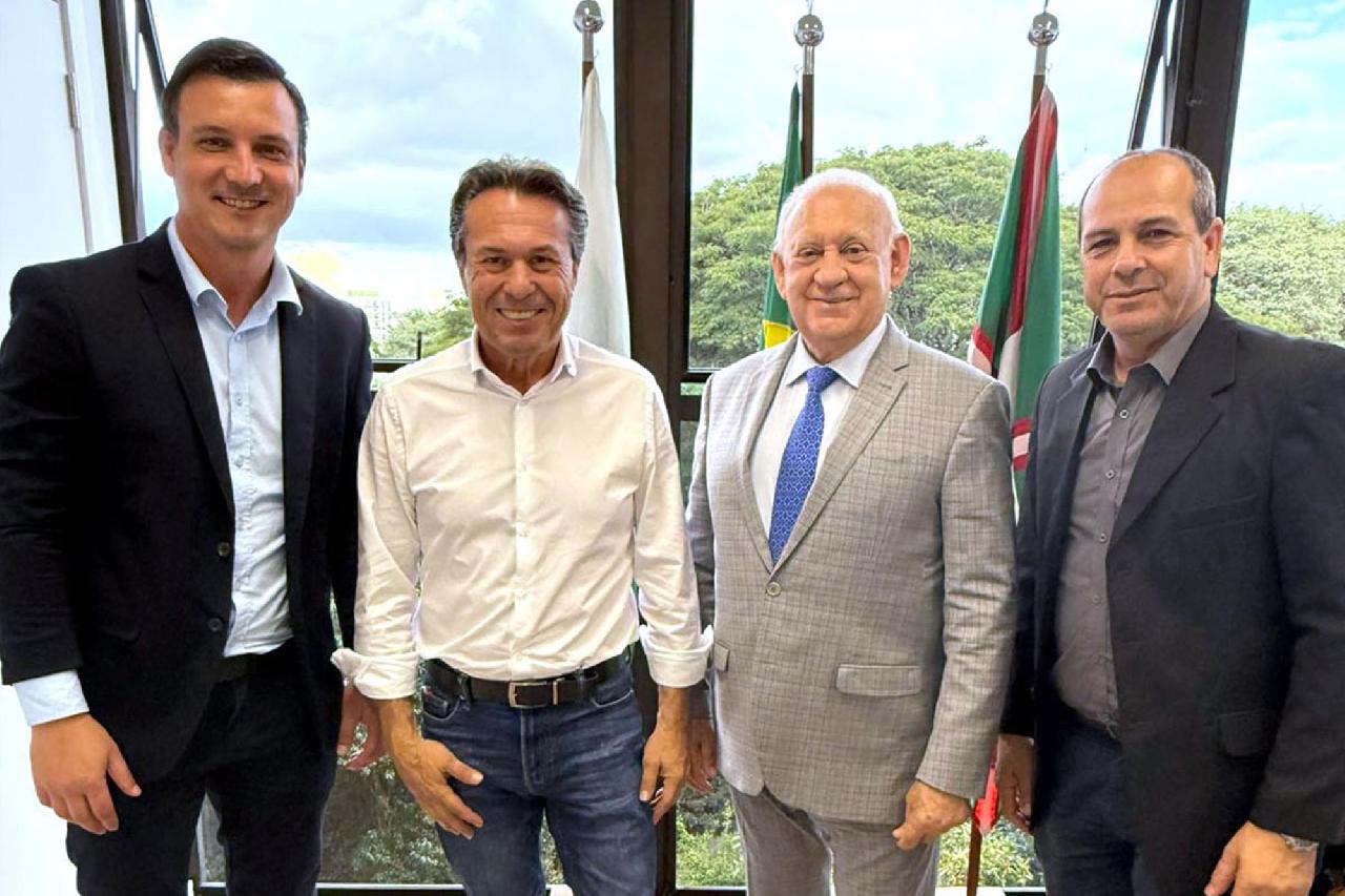 Piên apresenta novos projetos de pavimentação