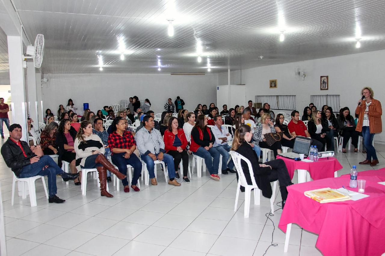 Piên promove Encontro de Formação Continuada de Conselheiros e Ex-Conselheiros Tutelares