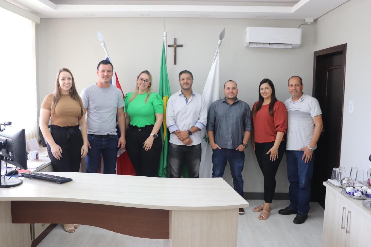 Piên recebe mais 3 novos médicos