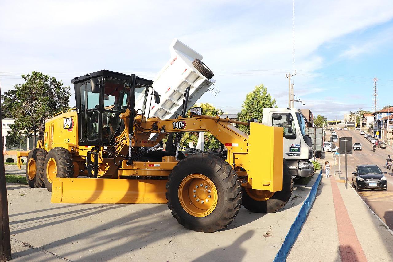 Piên recebe novos equipamentos para reforçar a frota municipal