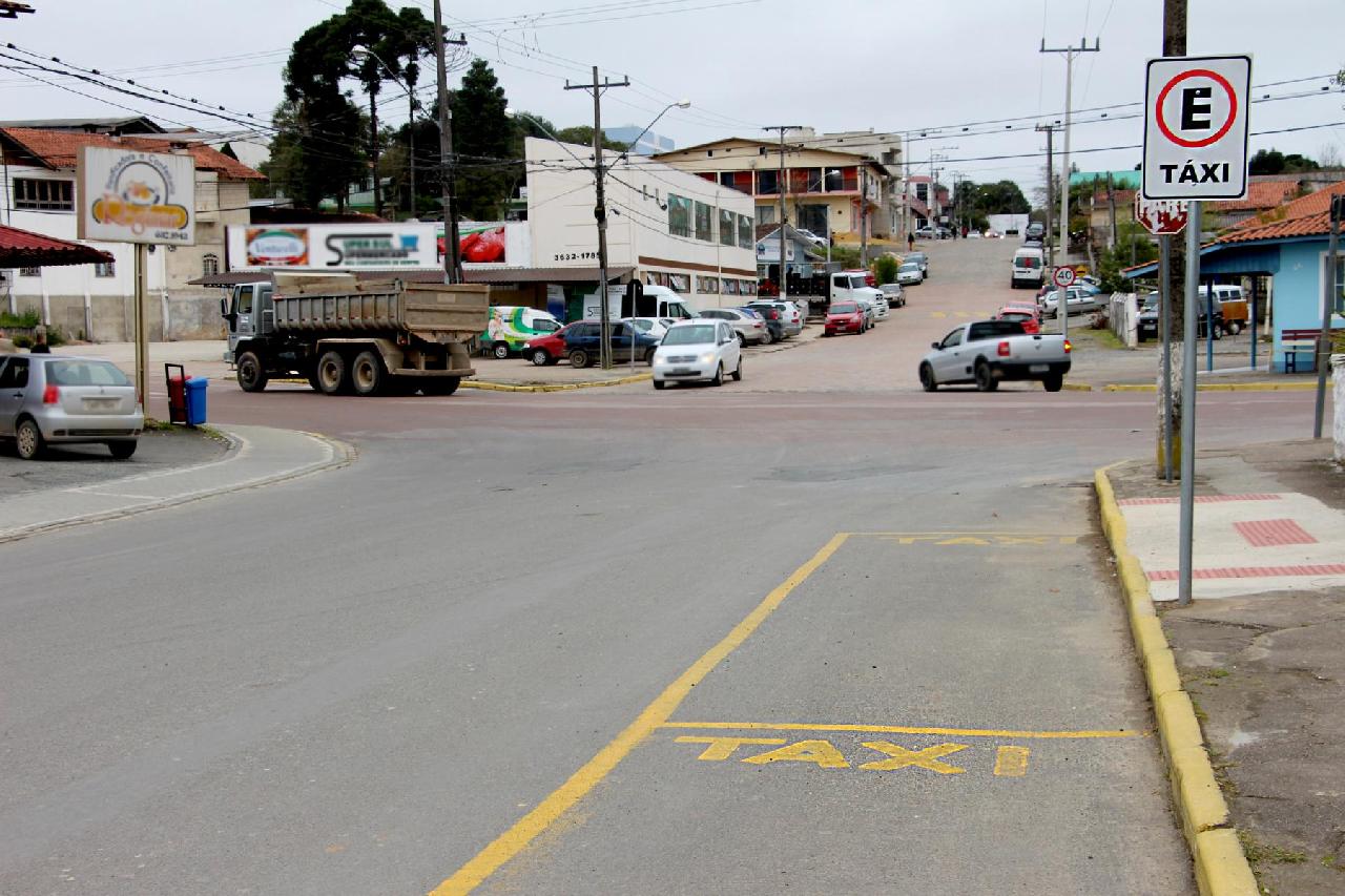 Piên regulariza o serviço de táxi