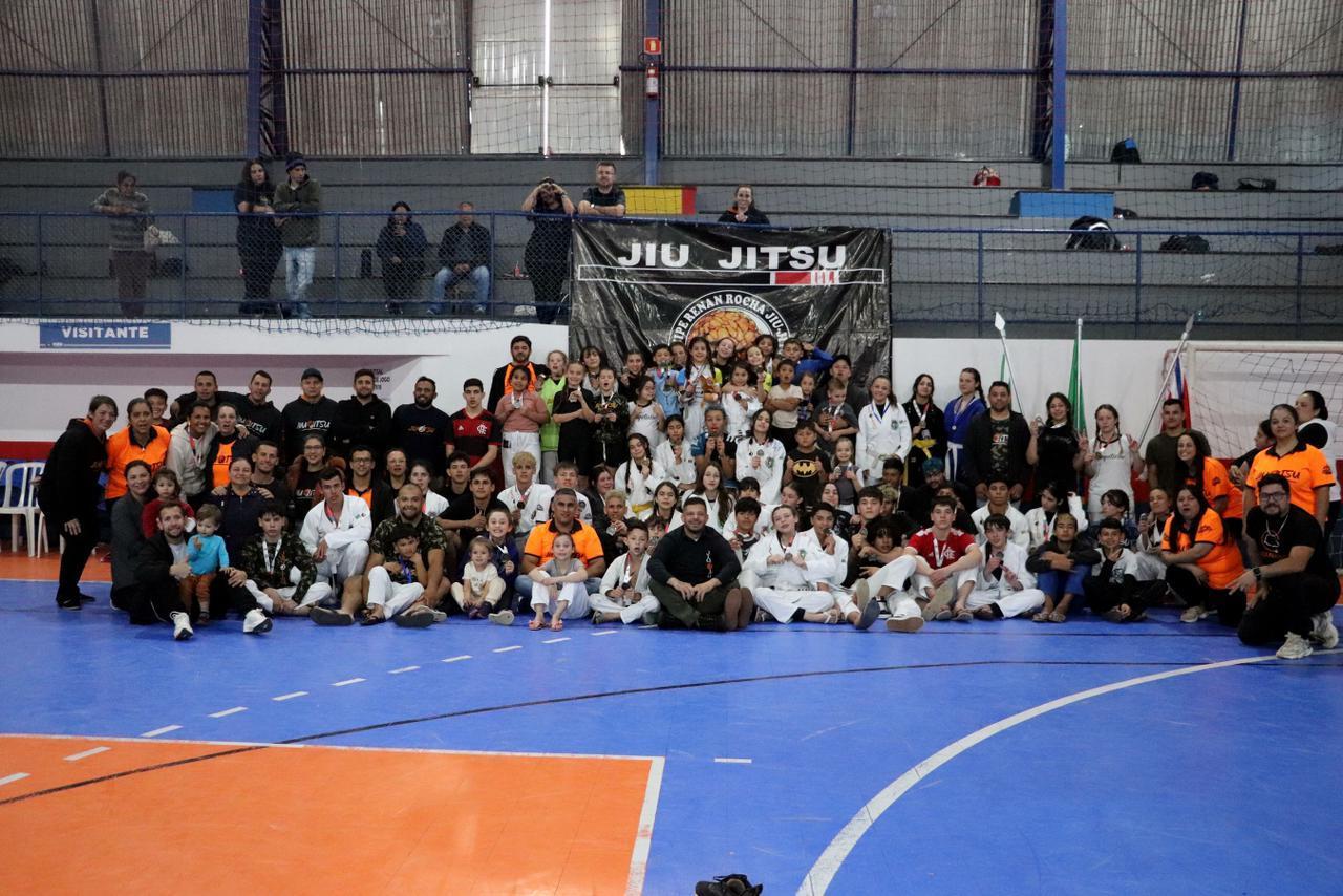 Piên se consolida como referência no jiu-jítsu com torneio local e título estadual