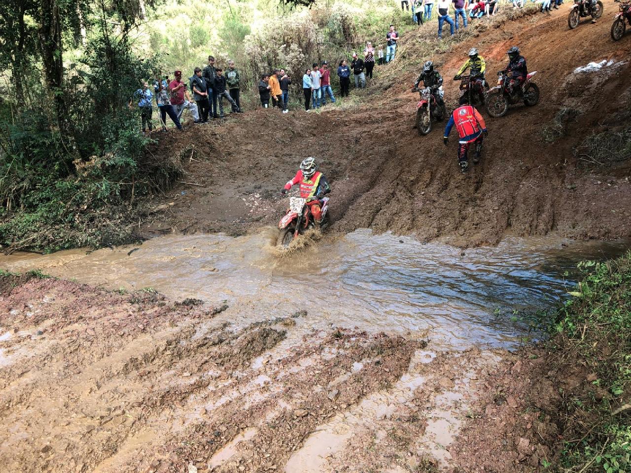 Piên se prepara para receber milhares de visitantes no tradicional Tombo na Lama 2026