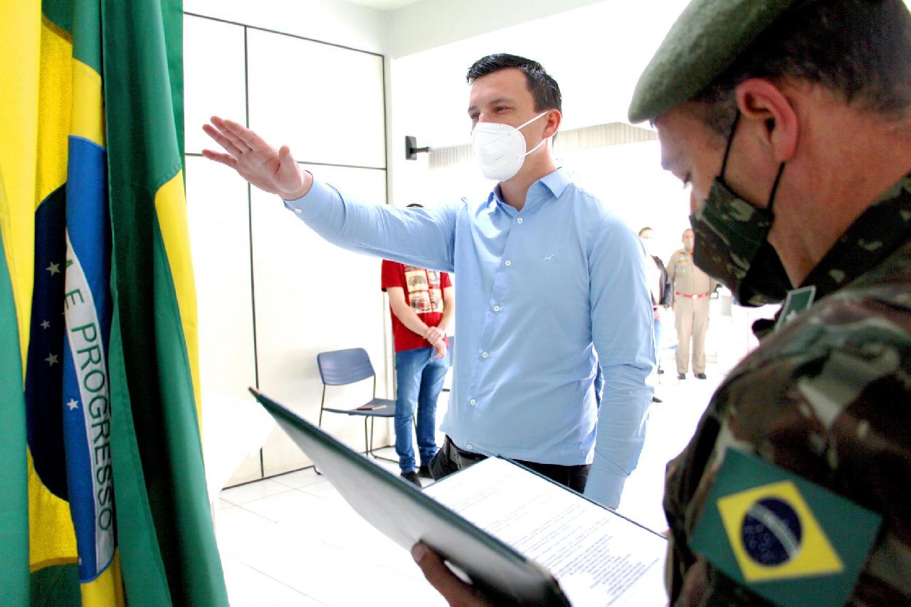 Prefeito Maicon toma posse como presidente da Junta Militar 