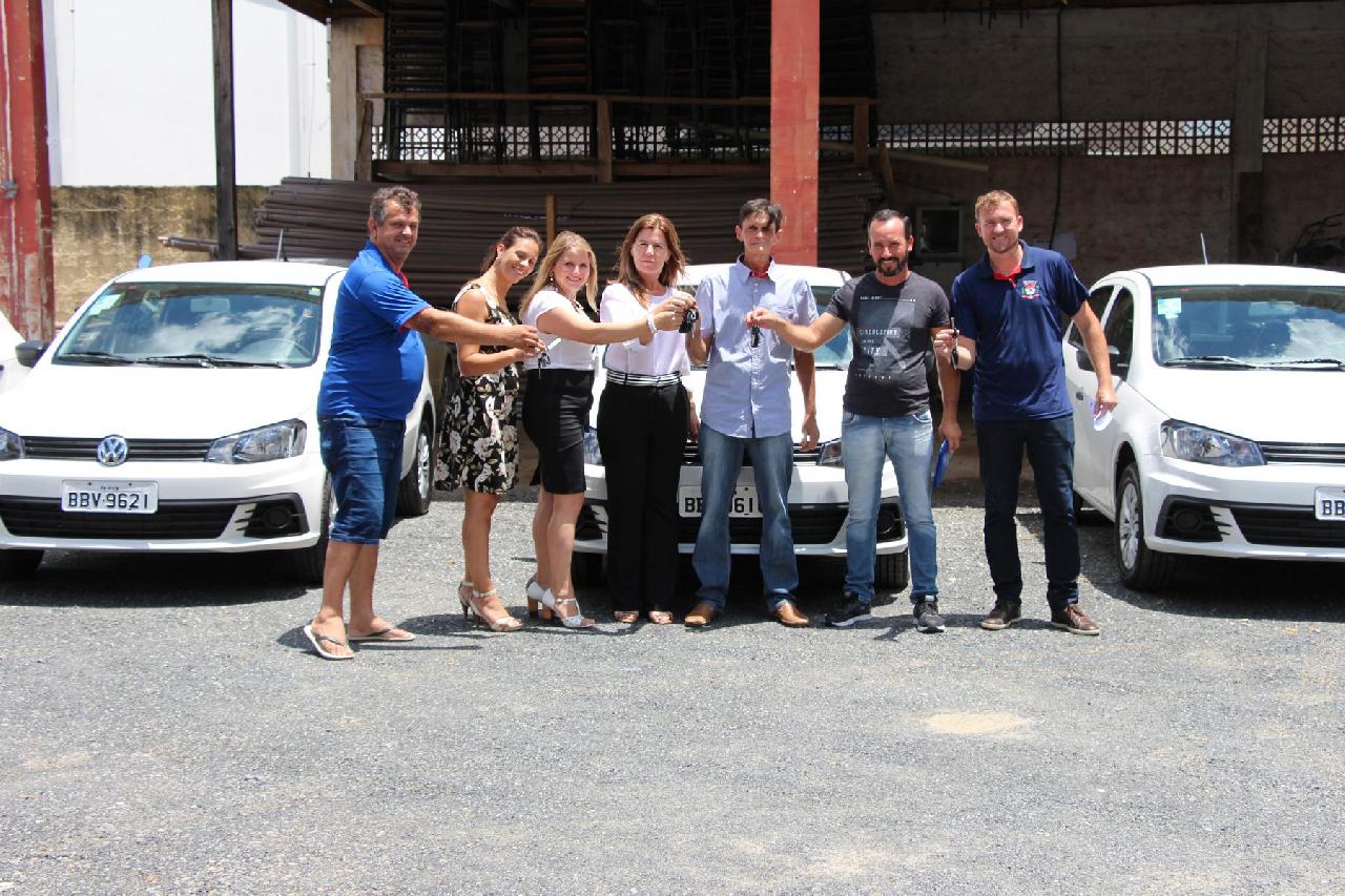 Prefeitura de Piên adquire carros para seis Secretarias