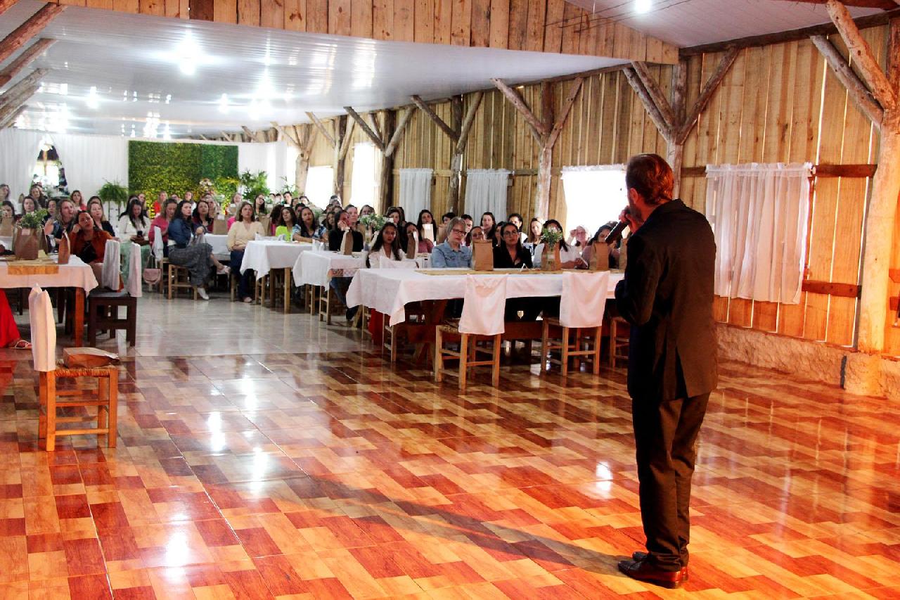 Secretaria de Educação promove Encontro de Profissionais da Educação