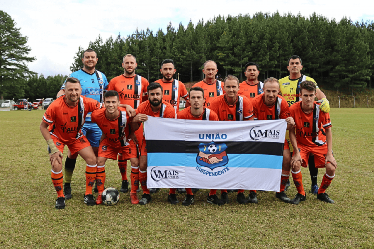 Primeira rodada do Campeonato Municipal de Futebol Society é recheada de gols